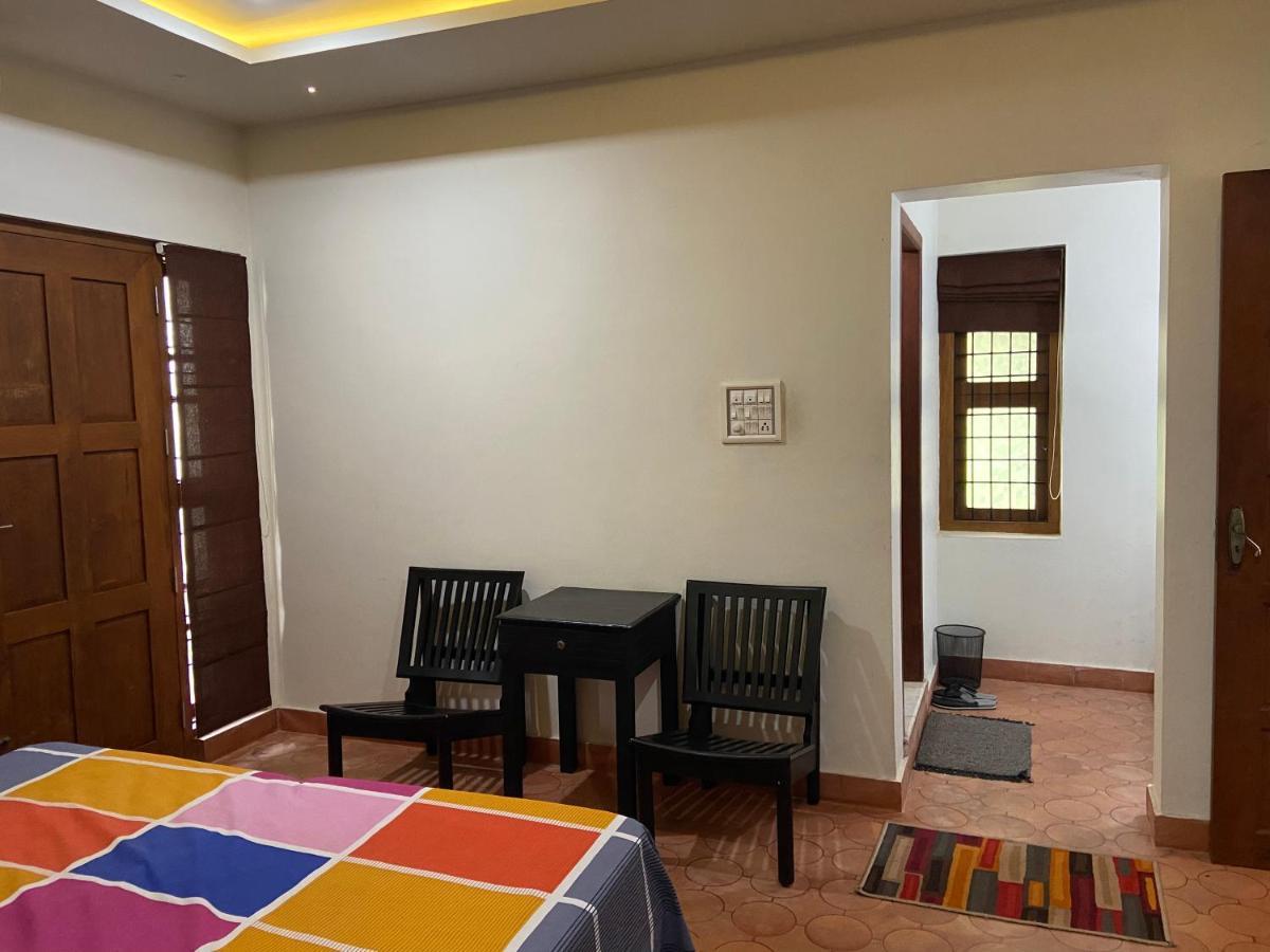 Maleyam Homestay Riverside โคชิโคด ภายนอก รูปภาพ