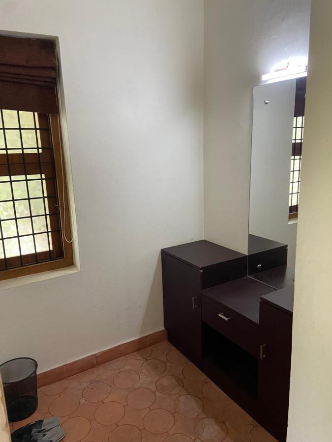 Maleyam Homestay Riverside โคชิโคด ภายนอก รูปภาพ